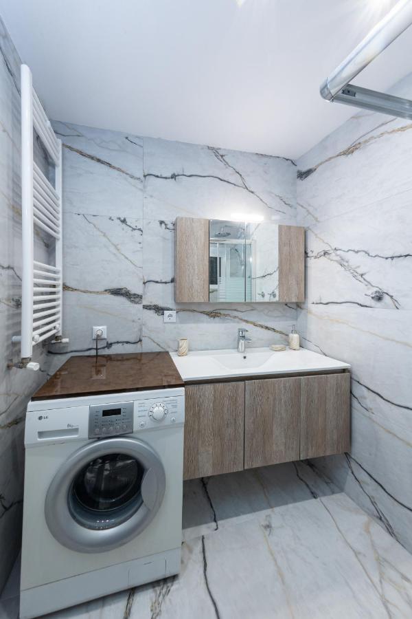 Luxury Downtown Apartment E1 Thessaloniki Exterior foto